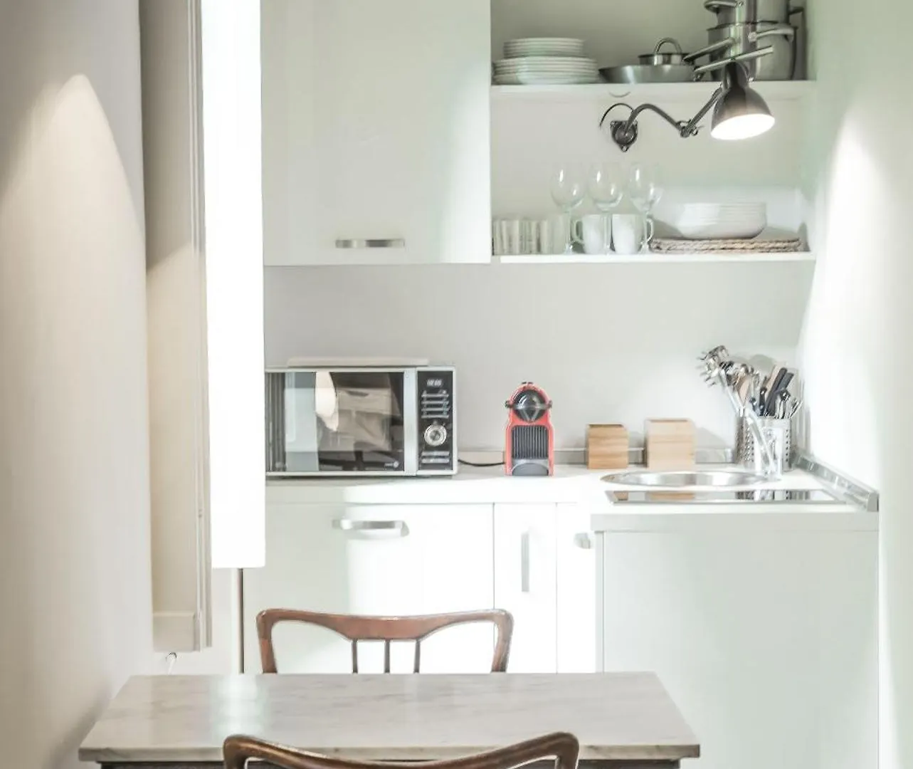 Brera Apartments In Porta Romana Milan 0*,